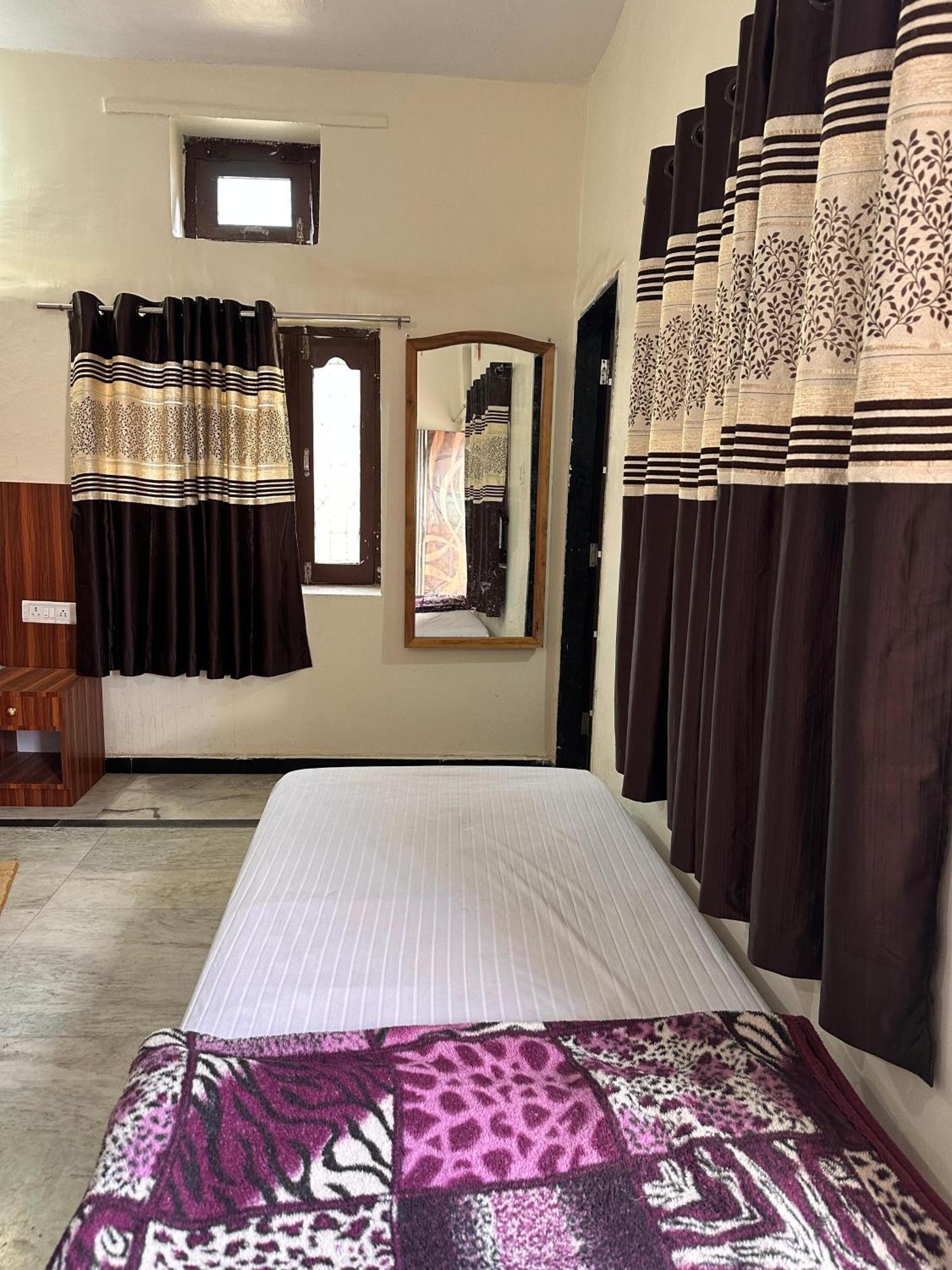 Laxmanji Villas Mount Abu Bagian luar foto